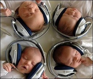 Cukik, zenére alszanak